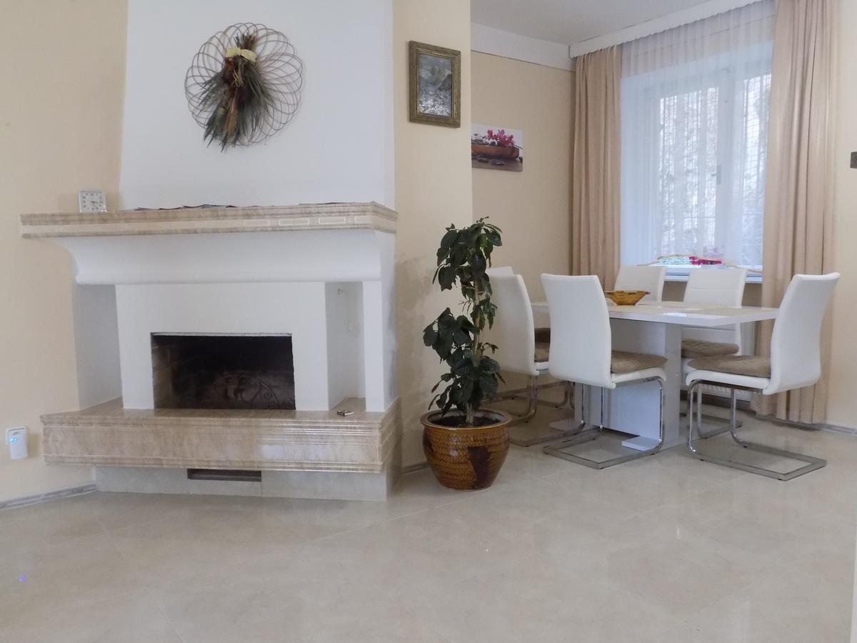 Penzion Marjanka Hluboká nad Vltavou Exterior foto